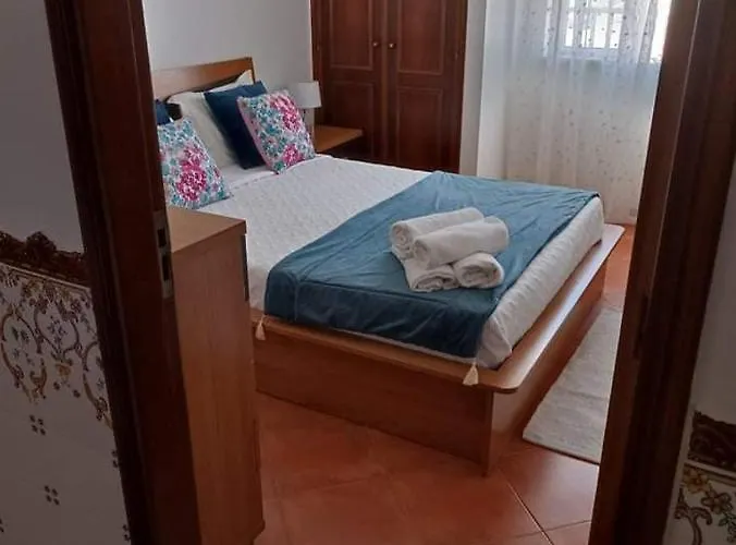 Moradia Meca - Casas Nazaré